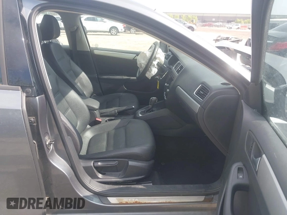 2012 Volkswagen Jetta TDI w/Premium & Nav с VIN 3VWLL7AJ1CM394756, выставлен на аукционе IAAI как лот 42378030 с пробегом 130 515 миль миль и . История ставок и продаж доступна на DreamBid. Изображение 5.