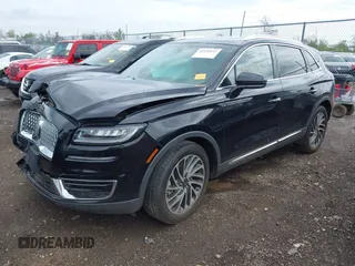 2020 Lincoln Nautilus Reserve z VIN 2LMPJ8KP6LBL14744, wystawiony jako IAAI lot #42116413 z przebiegiem 51 208 mil mil oraz . Historia ofert i sprzedaży dostępna na DreamBid. Obrazek 2.
