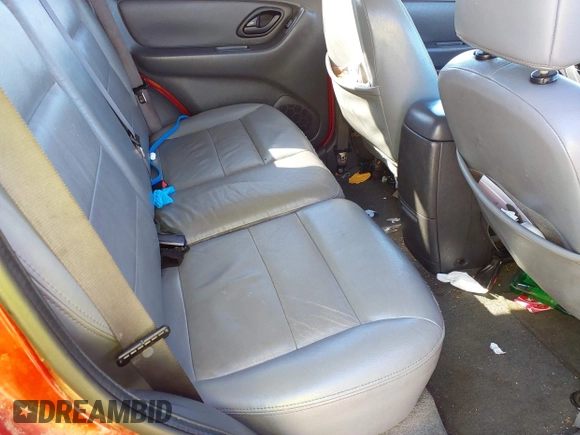 2005 Ford Escape Hybrid with VIN 1FMYU96H05KE01130, listed as a IAAI auction lot 41711338 with 288,964 mi miles. Bid and sale history available at carsss.com. Image 8.