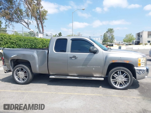 2012 Chevrolet Silverado 1500 LT with VIN 1GCRCSE06CZ238812, listed as a IAAI auction lot 42119852 with 153,655 mi miles and . Bid and sale history available at DreamBid. Image 13.