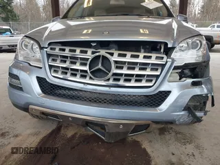 2011 Mercedes-Benz M 350 z VIN 4JGBB8GB9BA626213, wystawiony jako IAAI lot #41835617 z przebiegiem 113 548 mil mil oraz . Historia ofert i sprzedaży dostępna na DreamBid. Obrazek 6.