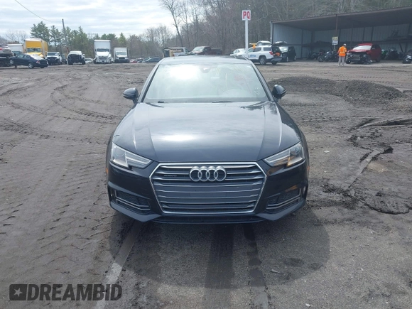 2018 Audi A4 Premium with VIN WAUDNAF4XJA060752, listed as a IAAI auction lot 41729912 with 132,165 mi miles. Bid and sale history available at carsss.com. Image 12.