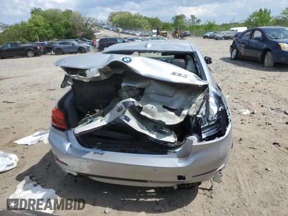 2020 BMW 5 Series 530i z VIN WBAJR3C06LWW60422, wystawiony jako Copart lot #55393945 z przebiegiem Nie podano mil oraz Tytuł czysty. Historia ofert i sprzedaży dostępna na DreamBid. Obrazek 6.