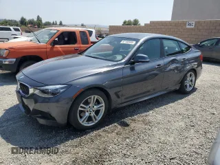 2017 BMW 3 Series 330i xDrive with VIN WBA8Z9C53HG452870, listed as a Copart auction lot 62100935 with 40,456 mi miles and Salvage title. Bid and sale history available at DreamBid. Image 1.