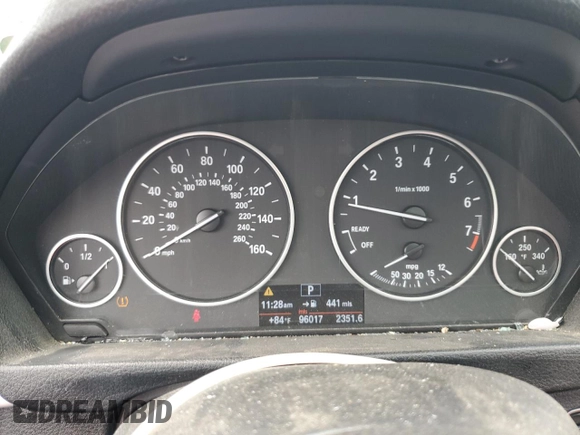 2013 BMW 3 Series 328i xDrive with VIN WBA3B5C51DF593749, listed as a Copart auction lot 60073825 with 96,017 mi miles and Salvage title. Bid and sale history available at DreamBid. Image 9.