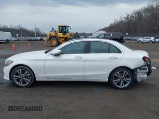 2019 Mercedes-Benz C 300 with VIN 55SWF8EB1KU293427, listed as a IAAI auction lot 41673663 with 61,295 mi miles and . Bid and sale history available at carsss.com. Image 14.