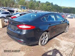 2013 Ford Fusion SE with VIN 3FA6P0H92DR160983, listed as a IAAI auction lot 40765682 with 204,247 mi miles and . Bid and sale history available at DreamBid. Image 4.