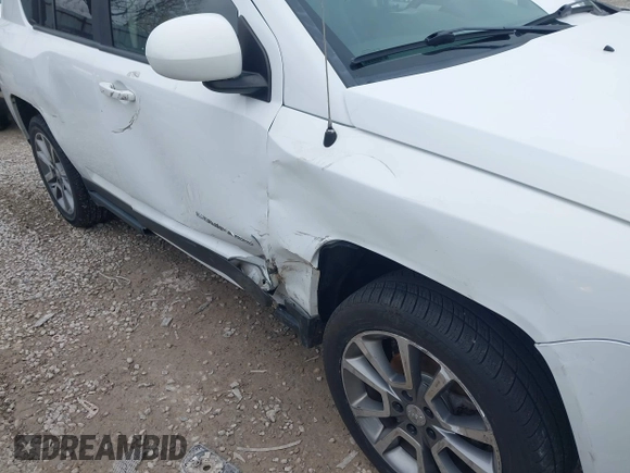 2016 Jeep Compass Latitude with VIN 1C4NJDEB6GD534157, listed as a IAAI auction lot 42022813 with 147,000 mi miles and . Bid and sale history available at DreamBid. Image 13.