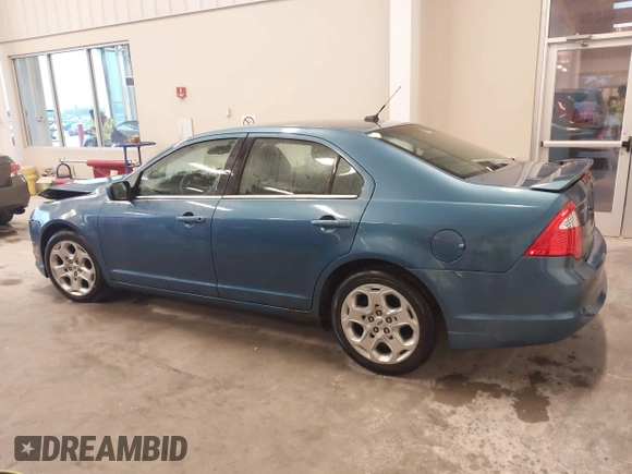 2010 Ford Fusion SE z VIN 3FAHP0HA6AR417044, wystawiony jako IAAI lot #42129980 z przebiegiem 200 595 mil mil oraz . Historia ofert i sprzedaży dostępna na DreamBid. Obrazek 14.