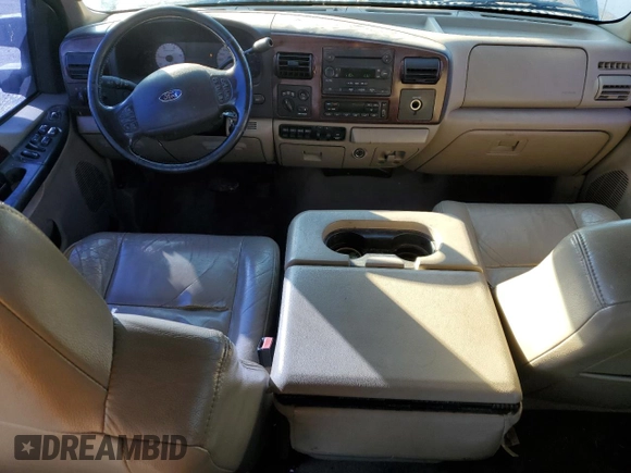 2005 Ford F-350 XL z VIN 1FTWW31P55EA45693, wystawiony jako Copart lot #66947005 z przebiegiem 193 308 mil mil oraz Czysty tytuł • Clean title. Historia ofert i sprzedaży dostępna na DreamBid. Obrazek 8.