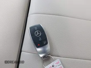 2021 Mercedes-Benz GLB 250 с VIN W1N4M4HB9MW101438, выставлен на аукционе IAAI как лот 42006550 с пробегом 63 923 миль миль и . История ставок и продаж доступна на DreamBid. Изображение 11.