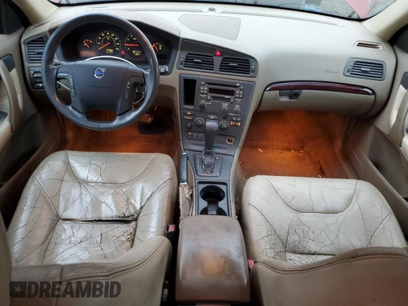 2002 Volvo V70 with VIN YV1SW58D022237035, listed as a Copart auction lot 80533054 with 235,088 mi miles and Clean Title. Bid and sale history available at carsss.com. Image 8.