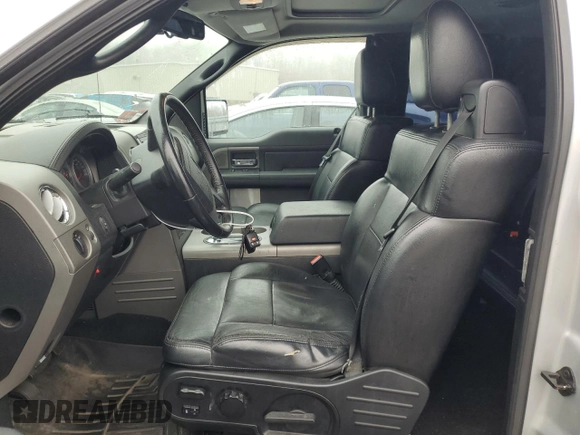 2006 Ford F-150 XLT z VIN 1FTPX04516KD67325, wystawiony jako Copart lot #47562935 z przebiegiem 173 683 mil mil oraz Szkoda całkowita • Salvage title. Historia ofert i sprzedaży dostępna na DreamBid. Obrazek 7.