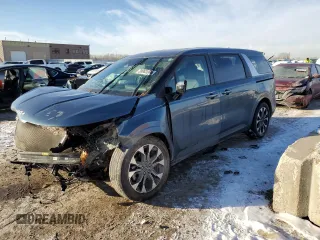 2022 Kia Carnival EX with VIN KNDNC5H3XN6138075, listed as a Copart auction lot 38982654 with 0 mi miles and Salvage Title. Bid and sale history available at carsss.com. Image 1.