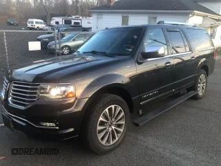 2017 Lincoln Navigator Select z VIN 5LMJJ3JT7HEL07796, wystawiony jako Copart lot #83120394 z przebiegiem 371 679 mil mil oraz Czysty tytuł • Clean title. Historia ofert i sprzedaży dostępna na DreamBid. Obrazek 1.