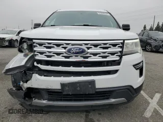 2018 Ford Explorer XLT z VIN 1FM5K7D81JGC86955, wystawiony jako Copart lot #53206335 z przebiegiem 152 437 mil mil oraz Szkoda całkowita • Salvage title. Historia ofert i sprzedaży dostępna na DreamBid. Obrazek 5.