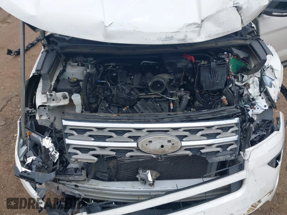 2018 Ford Explorer XLT with VIN 1FM5K7D82JGA54896, listed as a IAAI auction lot 42105397 with Not provided miles and . Bid and sale history available at DreamBid. Image 10.