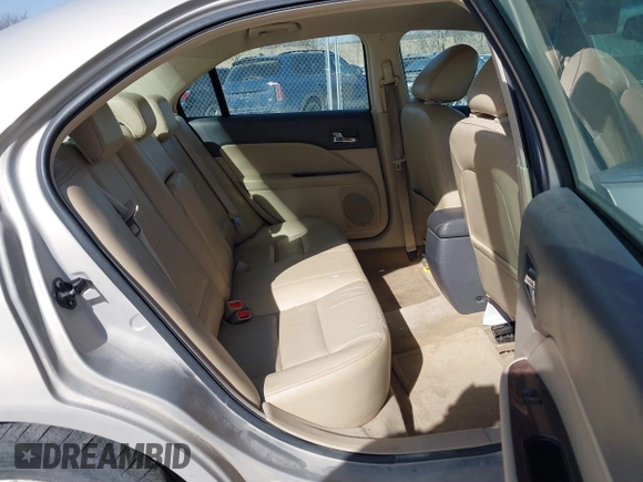 2010 Ford Fusion SEL with VIN 3FAHP0JG8AR255772, listed as a IAAI auction lot 41704257 with 169,547 mi miles. Bid and sale history available at carsss.com. Image 8.