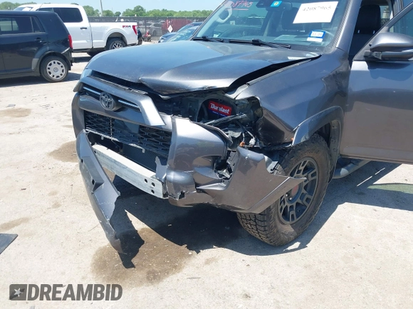 2020 Toyota 4Runner SR5 with VIN JTEZU5JR4L5226079, listed as a IAAI auction lot 42087965 with 48,219 mi miles and . Bid and sale history available at DreamBid. Image 6.