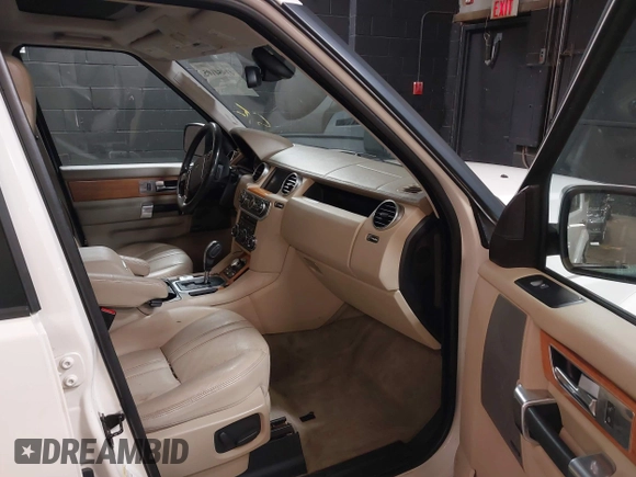 2010 Land Rover LR4 HSE with VIN SALAM2D44AA537055, listed as a IAAI auction lot 41954105 with 140,416 mi miles and . Bid and sale history available at DreamBid. Image 5.
