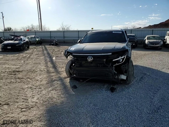 2024 Volkswagen Atlas Cross Sport 2.0T SEL Premium R-Line with VIN 1V2FE2CA3RC224899, listed as a Copart auction lot 42454525 with 22,573 mi miles and Salvage Title. Bid and sale history available at carsss.com. Image 12.