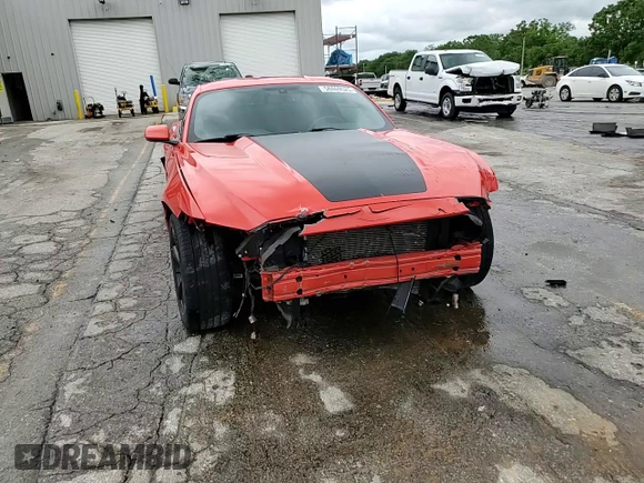 2015 Ford Mustang V6 z VIN 1FA6P8AM6F5388679, wystawiony jako Copart lot #58469525 z przebiegiem 69 819 mil mil oraz Szkoda całkowita • Salvage title. Historia ofert i sprzedaży dostępna na DreamBid. Obrazek 13.