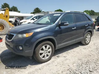 2013 Kia Sorento LX with VIN 5XYKT4A29DG326712, listed as a Copart auction lot 57074305 with 181,473 mi miles and Clean title. Bid and sale history available at DreamBid. Image 1.