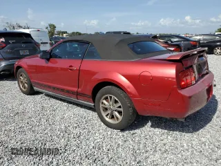 2005 Ford Mustang Deluxe z VIN 1ZVFT84N655177326, wystawiony jako Copart lot #59206775 z przebiegiem 134 187 mil mil oraz Szkoda całkowita • Salvage title. Historia ofert i sprzedaży dostępna na DreamBid. Obrazek 2.