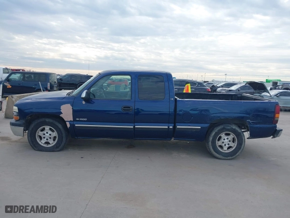 2000 Chevrolet Silverado 1500 LS with VIN 2GCEC19T1Y1408829, listed as a IAAI auction lot 41230976 with 314,324 mi miles. Bid and sale history available at carsss.com. Image 14.