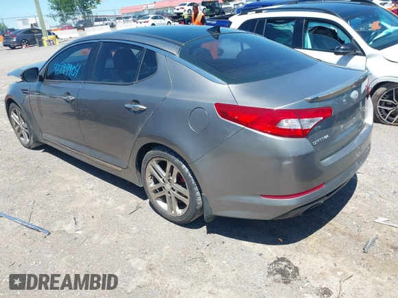 2013 Kia Optima SX с VIN 5XXGR4A69DG240506, выставлен на аукционе IAAI как лот 42299904 с пробегом 235 357 миль миль и . История ставок и продаж доступна на DreamBid. Изображение 3.