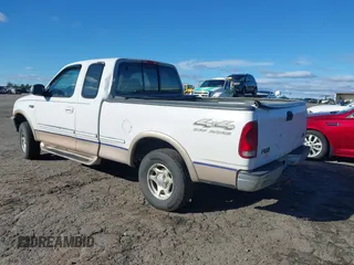 1997 Ford F-150 XL with VIN 1FTDX18W0VND35992, listed as a IAAI auction lot 41718167 with 285,973 mi miles. Bid and sale history available at carsss.com. Image 3.
