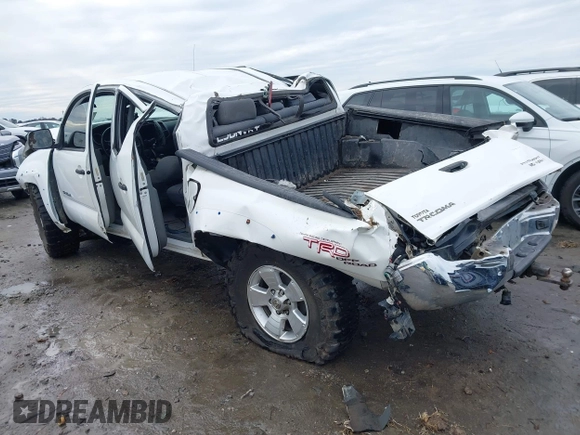 2009 Toyota Tacoma PreRunner with VIN 3TMJU62N59M082788, listed as a IAAI auction lot 41297385 with 253,581 mi miles. Bid and sale history available at carsss.com. Image 3.
