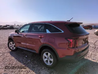 2022 Kia Sorento LX z VIN 5XYRGDLC4NG099777, wystawiony jako Copart lot #52391425 z przebiegiem 111 531 mil mil oraz Szkoda całkowita • Salvage title. Historia ofert i sprzedaży dostępna na DreamBid. Obrazek 2.