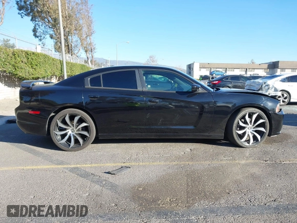 2013 Dodge Charger RT with VIN 2C3CDXCT6DH693341, listed as a IAAI auction lot 41414225 with 138,031 mi miles. Bid and sale history available at carsss.com. Image 13.