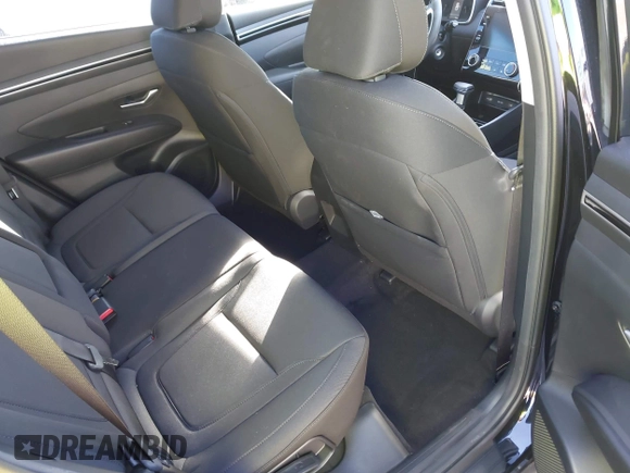2022 Hyundai Tucson SE with VIN 5NMJA3AE2NH079952, listed as a IAAI auction lot 40908823 with 8,203 mi miles and . Bid and sale history available at carsss.com. Image 8.