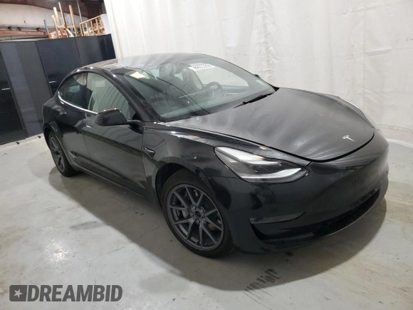 2022 Tesla Model 3 Long Range with VIN 5YJ3E1EB1NF289638, listed as a Copart auction lot 53390035 with 135,898 mi miles and Clean Title. Bid and sale history available at DreamBid. Image 4.