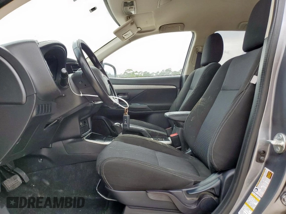 2017 Mitsubishi Outlander SE with VIN JA4AD3A30HZ065399, listed as a Copart auction lot 60327365 with 134,287 mi miles and Salvage title. Bid and sale history available at DreamBid. Image 7.