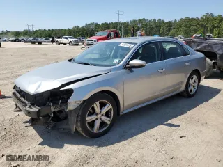 2012 Volkswagen Passat SE with VIN 1VWBH7A39CC013560, listed as a Copart auction lot 52981805 with 107,997 mi miles and Salvage Title. Bid and sale history available at carsss.com. Image 1.