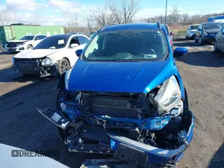 2017 Ford Escape SE with VIN 1FMCU9G91HUE28282, listed as a IAAI auction lot 41471957 with 23,552 mi miles. Bid and sale history available at carsss.com. Image 12.