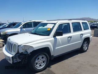 2008 Jeep Patriot Sport with VIN 1J8FT28098D722050, listed as a IAAI auction lot 42173974 with 125,343 mi miles and . Bid and sale history available at DreamBid. Image 2.