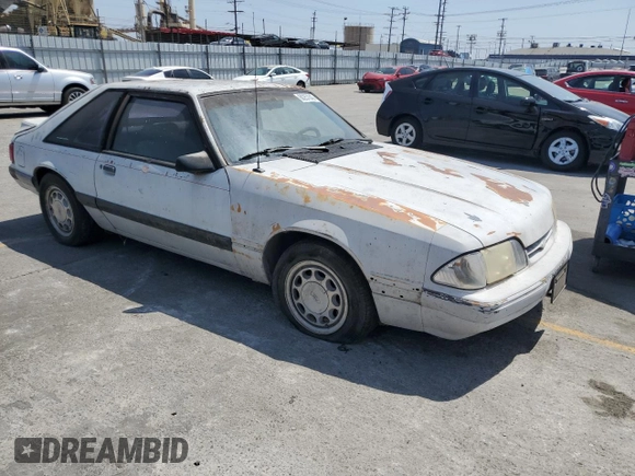 1988 Ford Mustang with VIN 1FABP41A6JF284130, listed as a Copart auction lot 60257045 with 38,867 mi miles and Clean title. Bid and sale history available at DreamBid. Image 4.