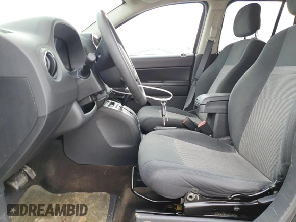 2014 Jeep Compass Altitude with VIN 1C4NJCBA0ED843822, listed as a Copart auction lot 50509205 with 108,811 mi miles and Salvage Title. Bid and sale history available at carsss.com. Image 7.