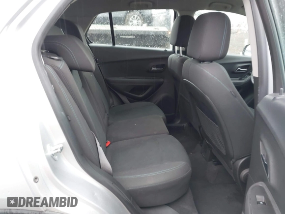 2016 Chevrolet Trax LS with VIN KL7CJKSB5GB511624, listed as a IAAI auction lot 41958765 with 117,691 mi miles. Bid and sale history available at carsss.com. Image 8.
