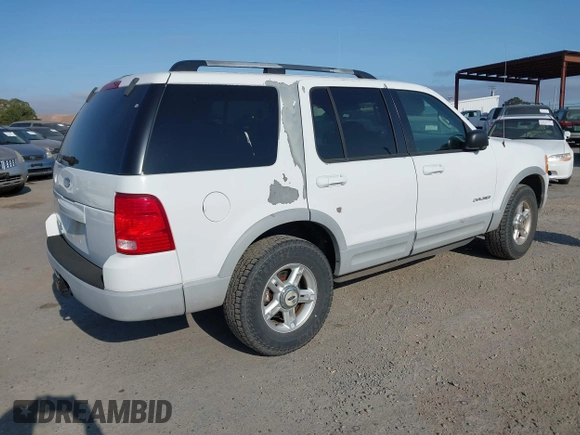 2002 Ford Explorer XLT with VIN 1FMZU73E52ZA40029, listed as a IAAI auction lot 42370340 with 119,651 mi miles and . Bid and sale history available at DreamBid. Image 4.