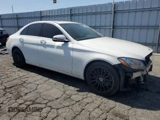 2018 Mercedes-Benz C 300 with VIN 55SWF4JB6JU250408, listed as a Copart auction lot 57645405 with 161,557 mi miles and Salvage title. Bid and sale history available at DreamBid. Image 4.