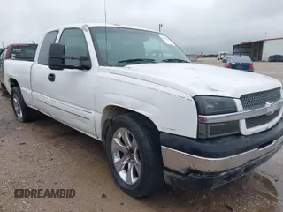 2004 Chevrolet Silverado 1500 LS with VIN 2GCEC19T841279868, listed as a IAAI auction lot 42032615 with 334,372 mi miles and . Bid and sale history available at DreamBid. Image 1.