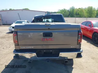 2017 GMC Sierra 1500 SLT z VIN 3GTU2NEC6HG358190, wystawiony jako IAAI lot #42038981 z przebiegiem 299 100 mil mil oraz . Historia ofert i sprzedaży dostępna na DreamBid. Obrazek 17.