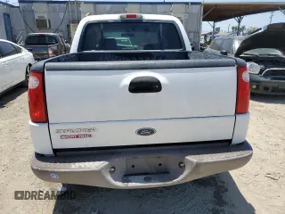 2001 Ford Explorer Sport Trac with VIN 1FMZU67E21UB28312, listed as a Copart auction lot 61501605 with 206,299 mi miles and Clean title. Bid and sale history available at DreamBid. Image 6.