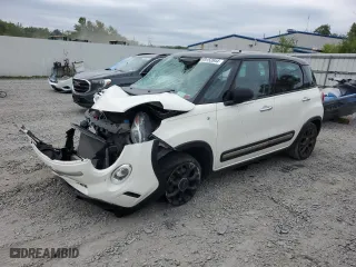 2015 FIAT 500L Urbana Trekking with VIN ZFBCFADH1FZ032934, listed as a Copart auction lot 69152844 with 0 mi miles and Salvage Title. Bid and sale history available at carsss.com. Image 1.