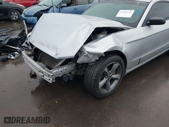 2013 Ford Mustang V6 with VIN 1ZVBP8AM1D5209466, listed as a IAAI auction lot 41529149 with 88,028 mi miles and . Bid and sale history available at carsss.com. Image 6.